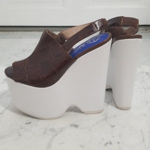 Jeffery Campbell Brown Platform Wedges Size 7